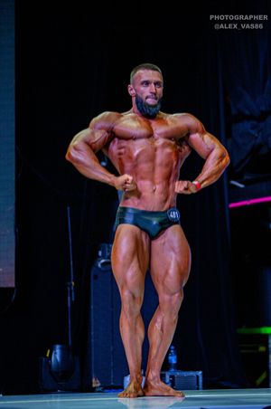 CLASSIC PHYSIQUE НОВИЧКИ